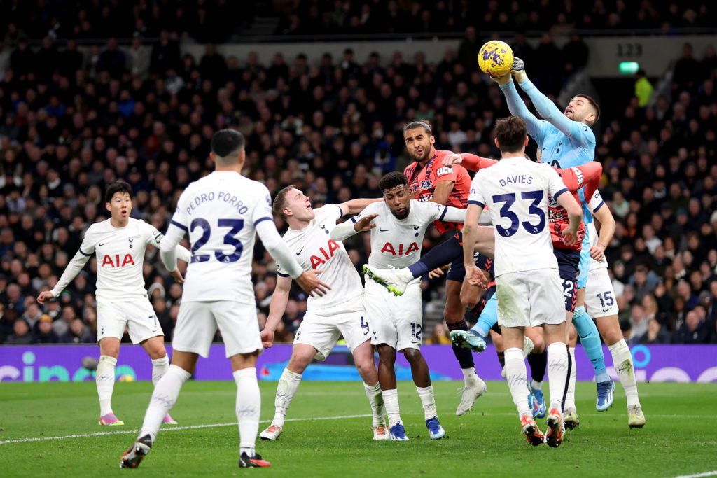 Tottenham Hotspur v Everton FC - Premier League