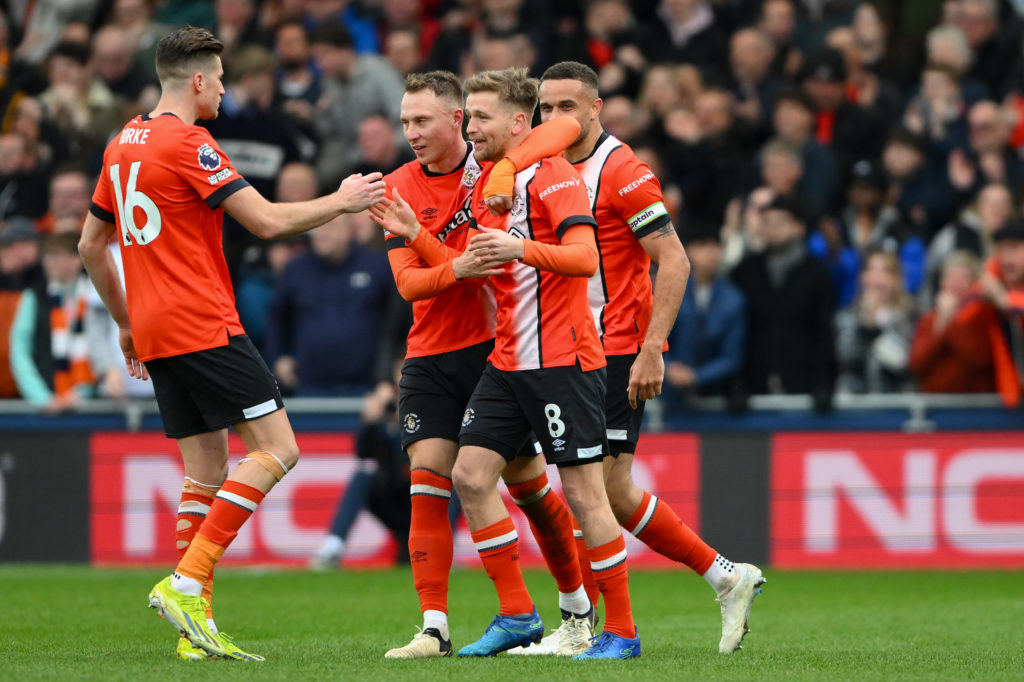 Luton Town v Nottingham Forest - Premier League