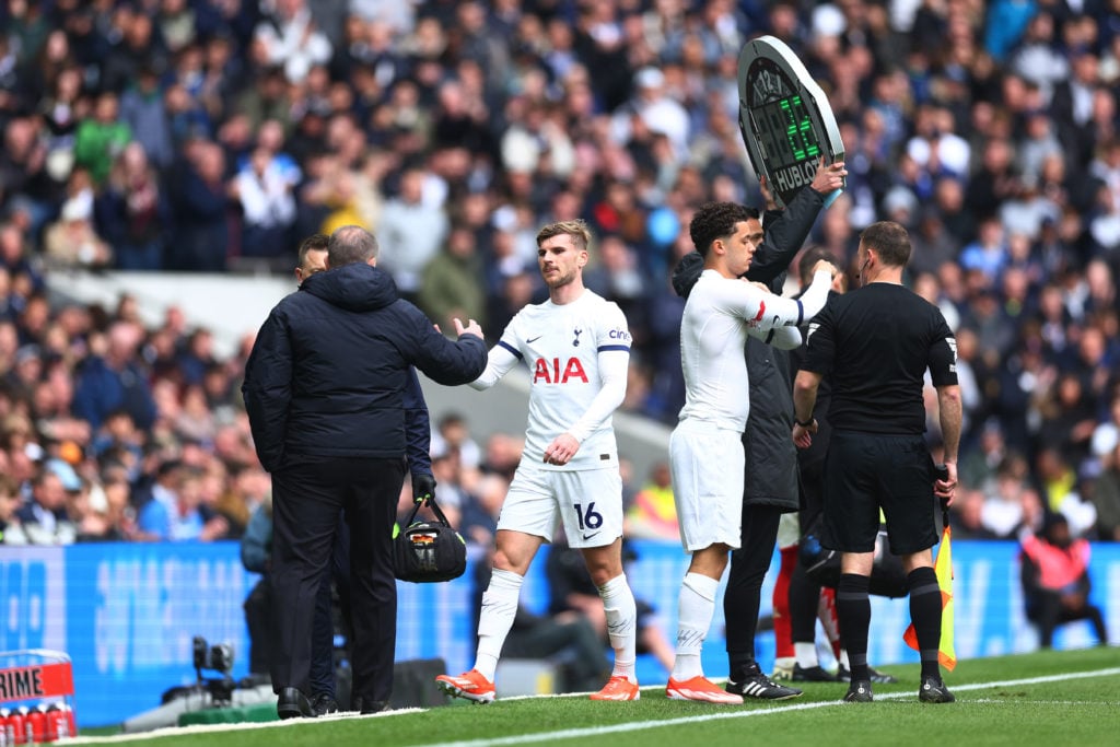 Tottenham Hotspur v Arsenal FC - Premier League