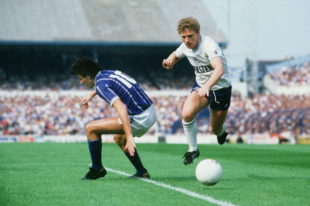 Sport. Football. pic: 1984. Division 1. Tottenham Hotspur 2. v Leicester City 2. Tottenham Hotspur's Micky Hazard beats Leicester City's Paul Ramsey.