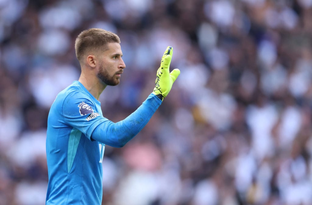 Tottenham goalkeeper Guglielmo Vicario with hand up